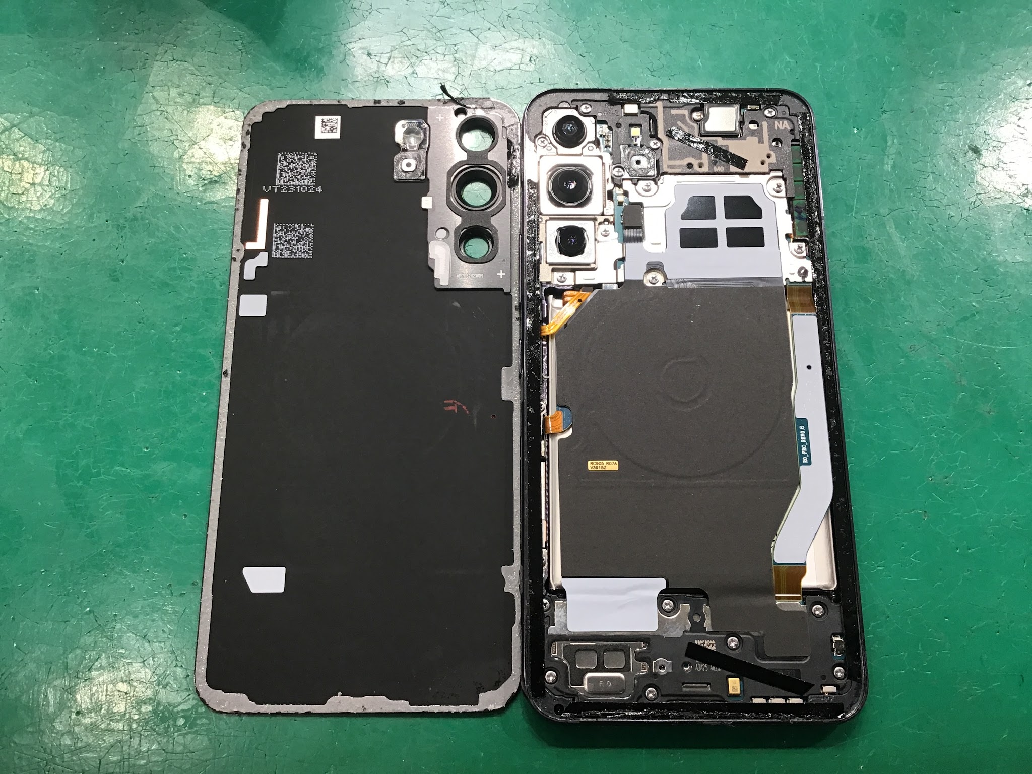 Galaxy S22 バッテリー交換ならデータをそのまま・最短即日修理のスマホ修理工房グランデュオ蒲田店へ